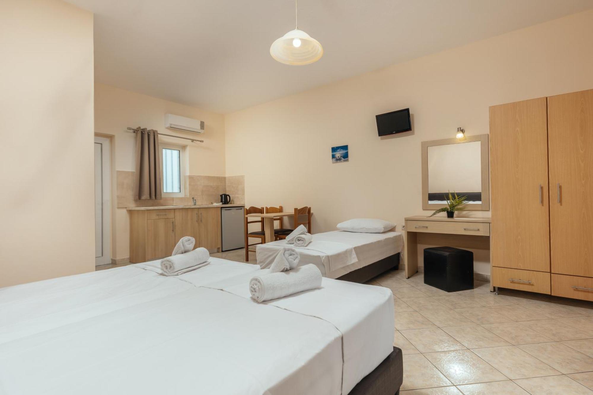 Yakinthos Hotel Laganás Eksteriør bilde