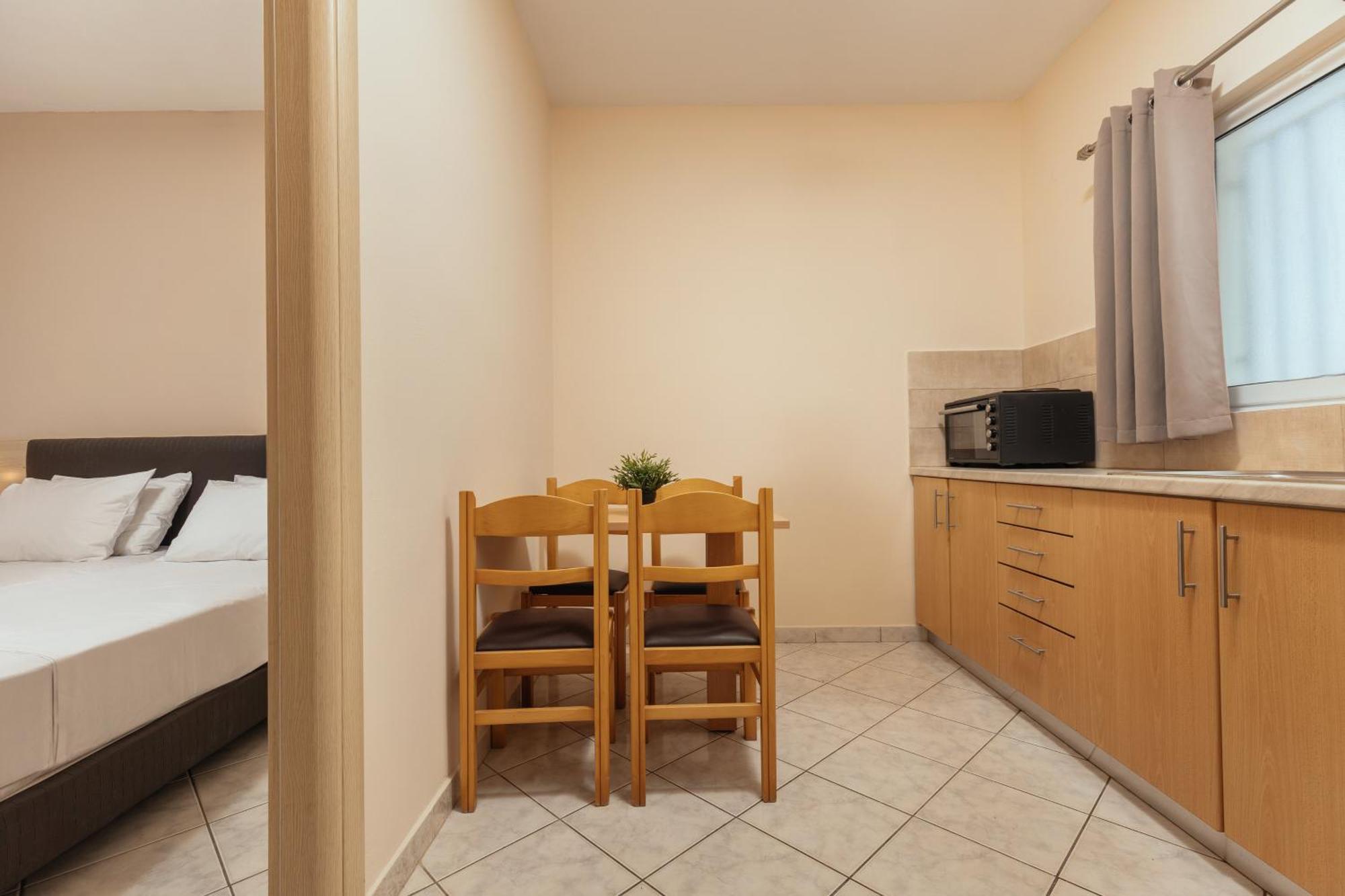 Yakinthos Hotel Laganás Eksteriør bilde