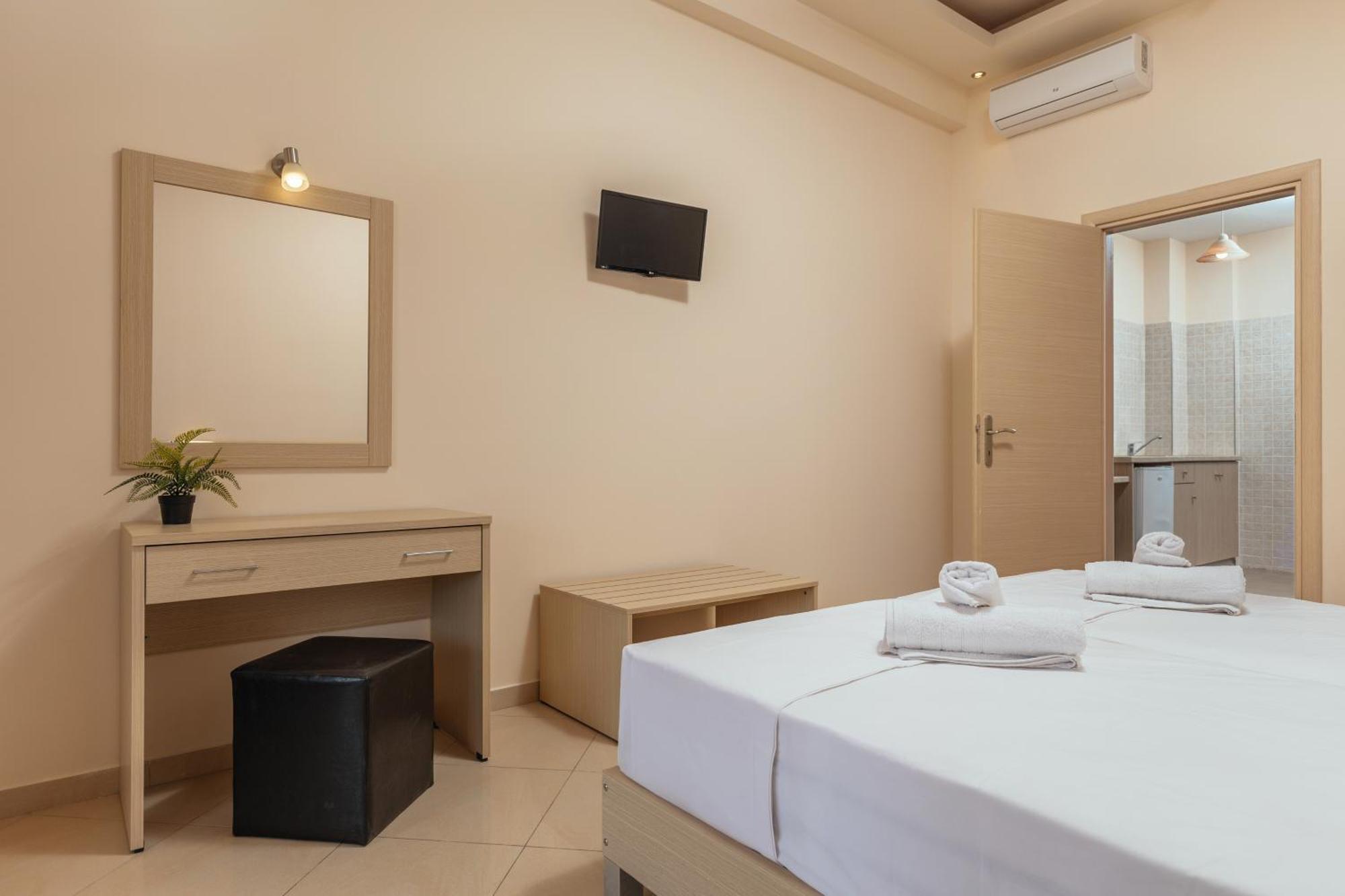 Yakinthos Hotel Laganás Eksteriør bilde